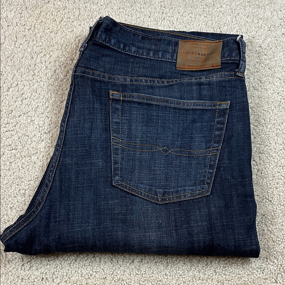 Lucky Brand 329 Classic Straight Jeans